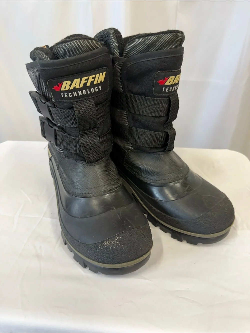 Baffin Eiger polar boots Men’s 7 Women’s 9 snow extreme cold waterproof